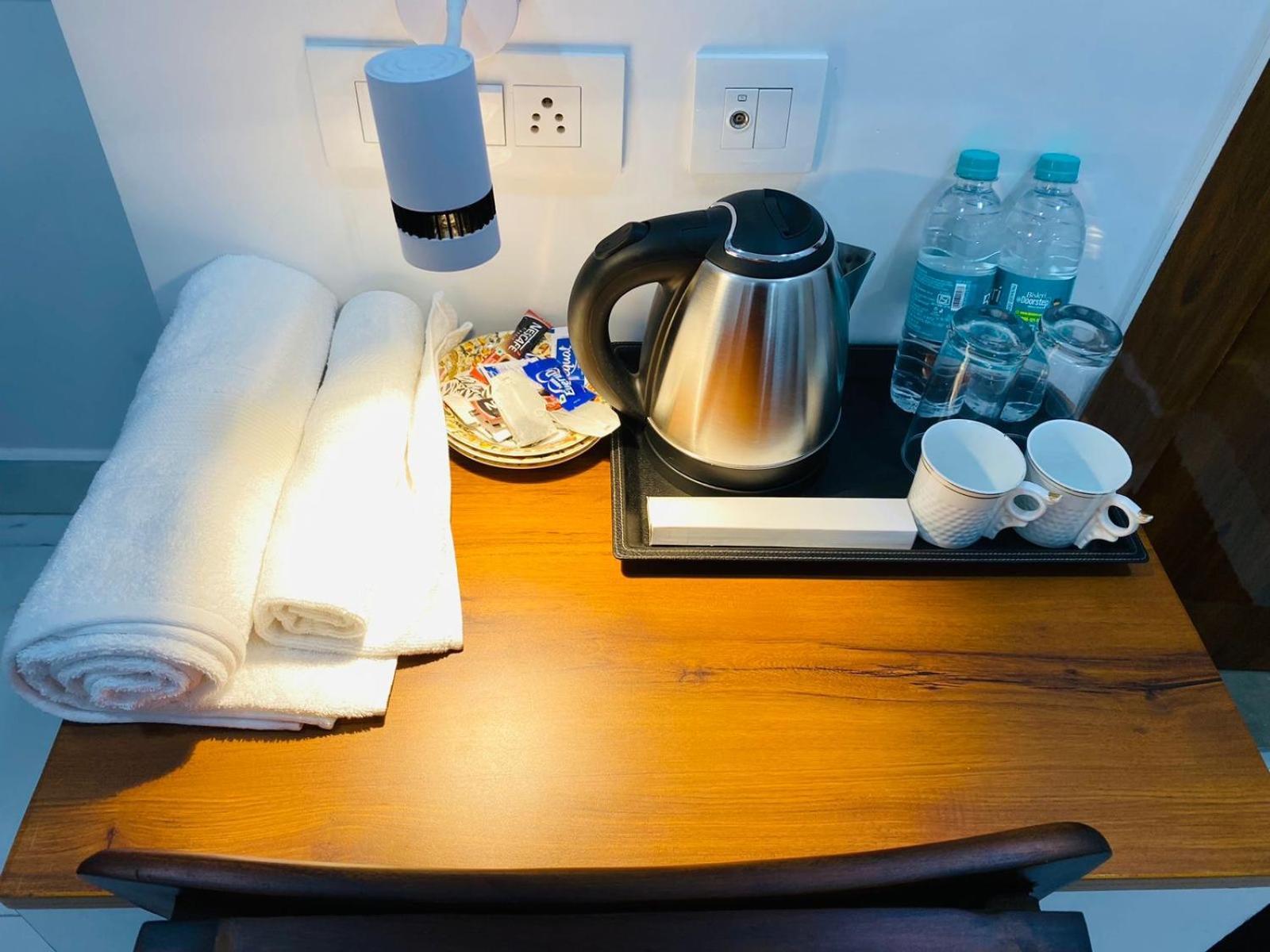 Royal Park Inn Greater Noida Esterno foto